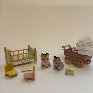 Calico critters Nursery set
